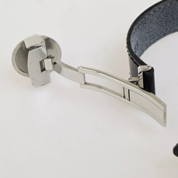 LOUIS VUITTON Good Luck Bracelet Bangle Monogram Leather Black - Picture 5 of 11